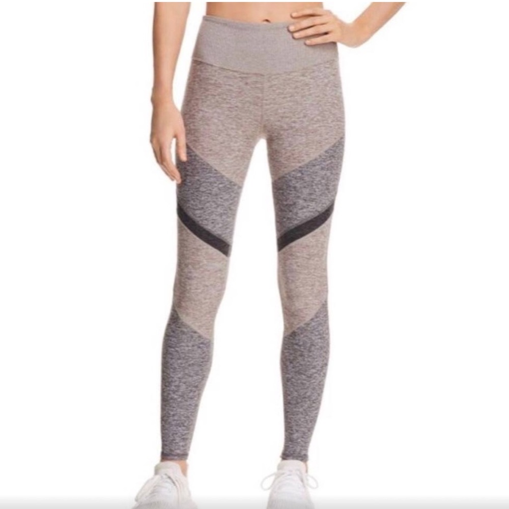 ALO Yoga High Waist Sheila Legging Size Small Like New